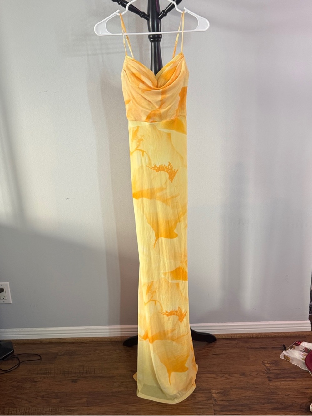 Yellow Marble-Print Spaghetti Strap Maxi Dress 17.2.B.1
